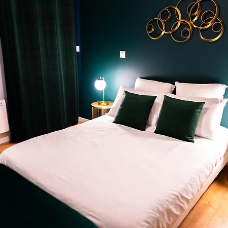 Grand Loft Familial 4 Chambres Avec Parking Prive Saumur Ngoại thất bức ảnh