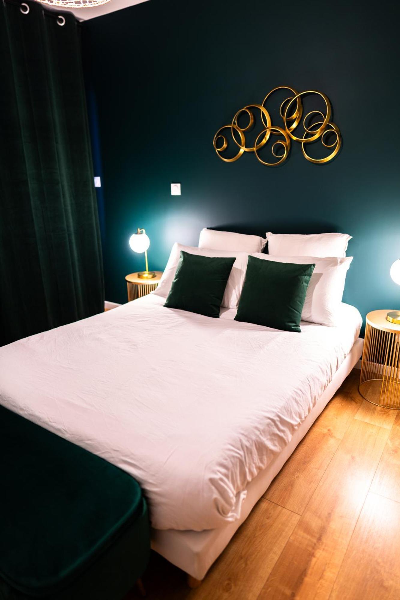 Grand Loft Familial 4 Chambres Avec Parking Prive Saumur Ngoại thất bức ảnh