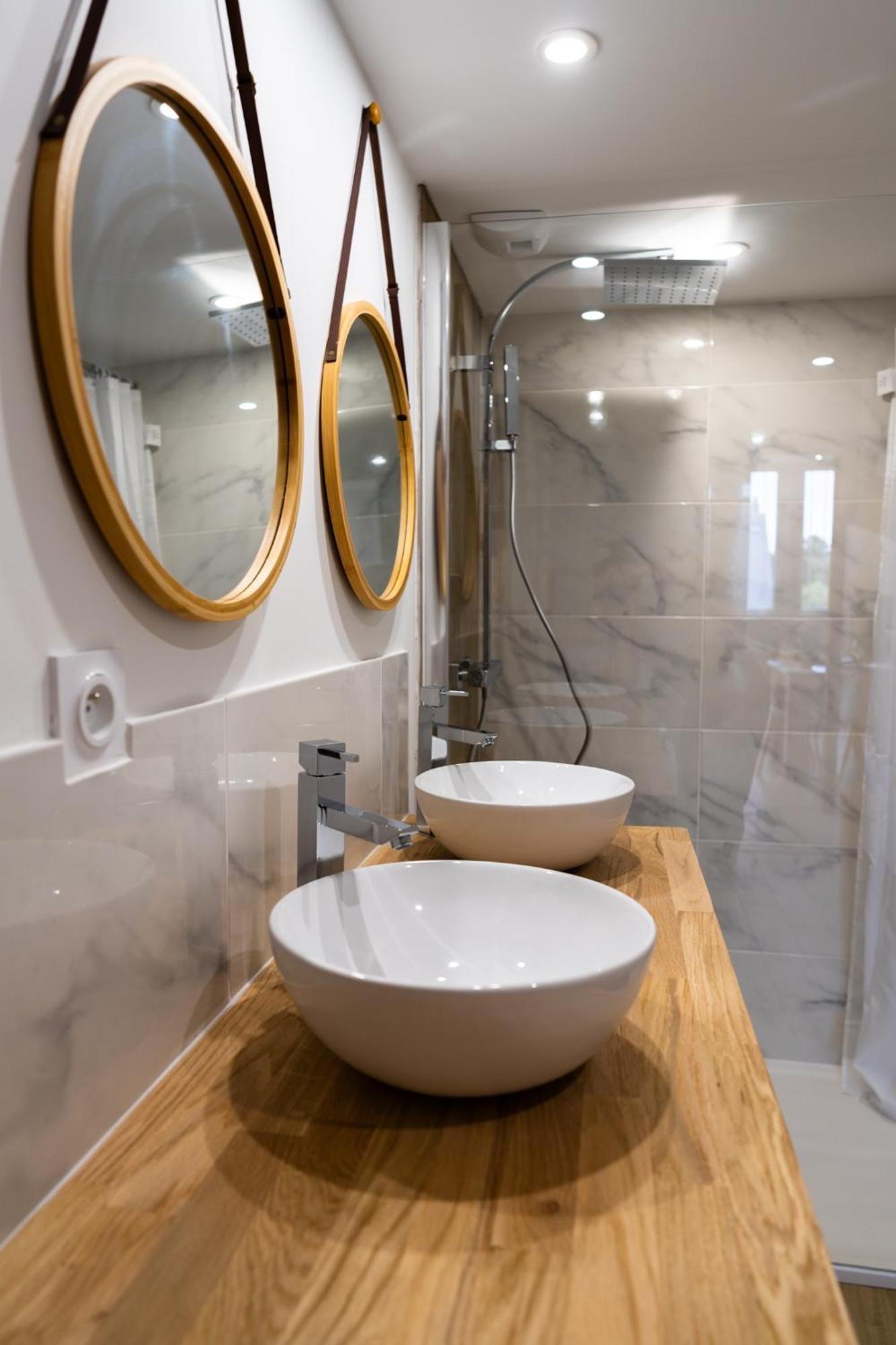 Grand Loft Familial 4 Chambres Avec Parking Prive Saumur Ngoại thất bức ảnh